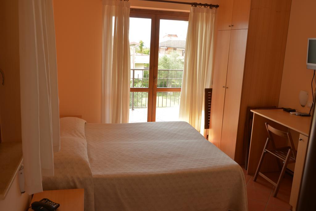 Larus Hotel Санджинето Экстерьер фото