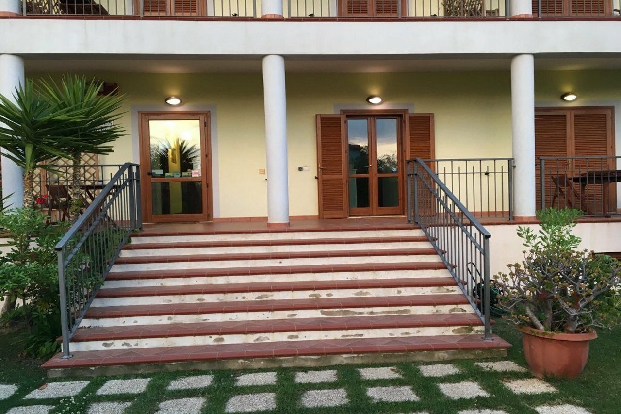 Larus Hotel Санджинето Экстерьер фото